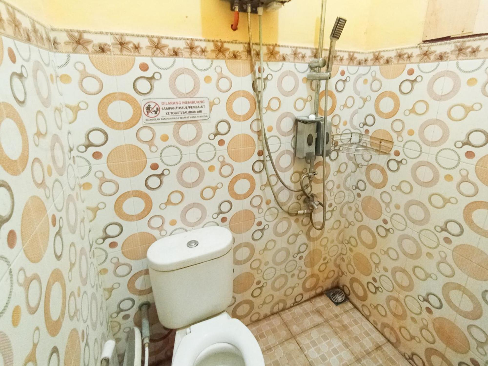 Reddoorz At El Shaday Homestay Banyuwangi Banyuwangi  Exterior photo
