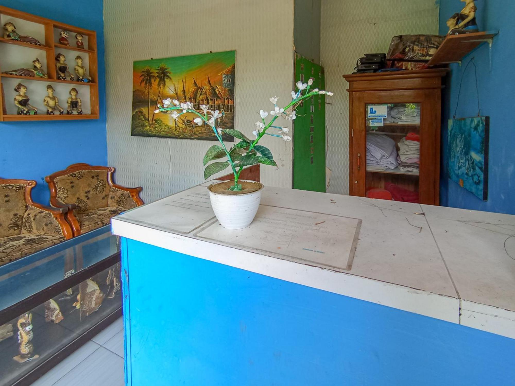 Reddoorz At El Shaday Homestay Banyuwangi Banyuwangi  Exterior photo